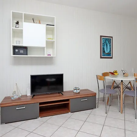Apartment With A Parking Space Krk - 21845